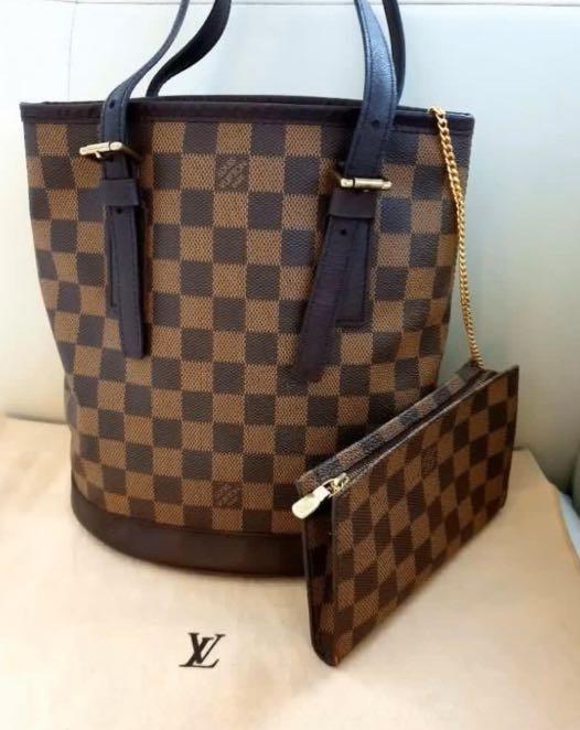 Louis Vuitton Damier Ebene Marais Bucket Bag. DC: AR0928. Made in France.  With dustbag ❤️