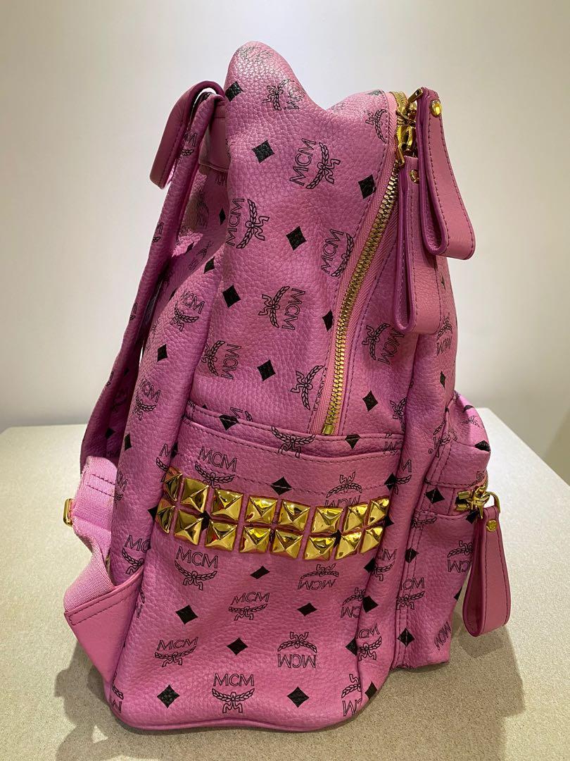 MCM Backpack背包 （分類：背囊）位於 Hong Kong。 由 iamhappyman 提交（商品編號 286353867，圖片 3）。簡介： 二手九成新手袋 只係用過幾次 面交 可議價。