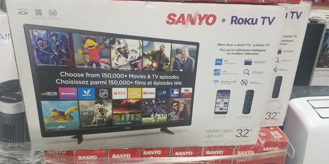 Sanyo 32" LED Roku Smart TV