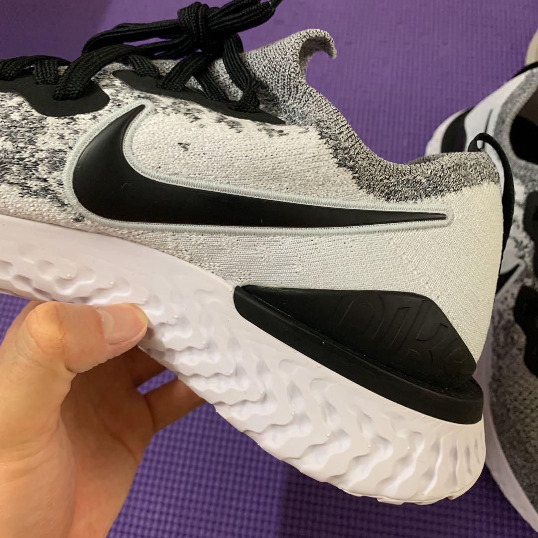 Nike Epic React Flyknit 2 White Black Pure Platinum Oreo