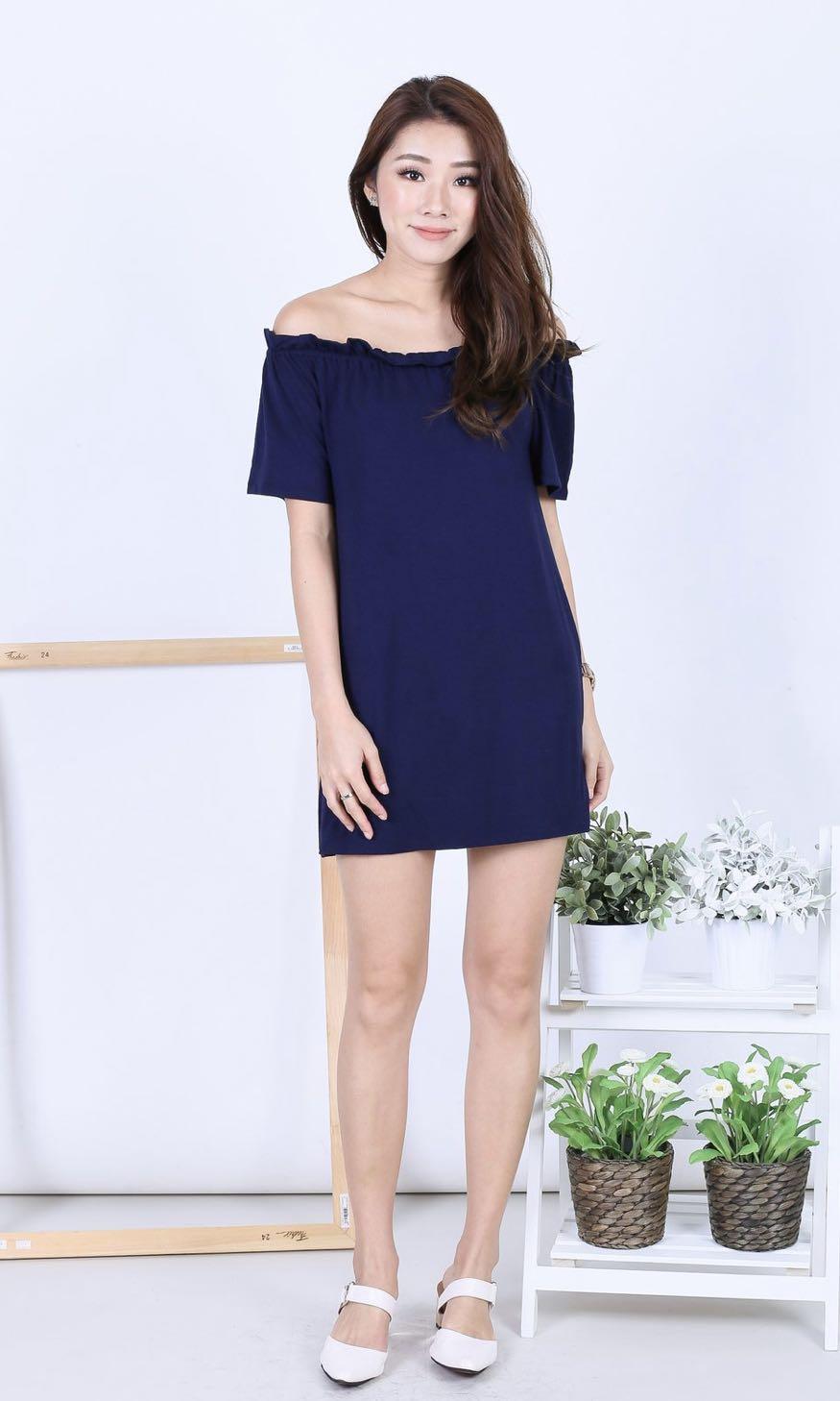 Off shoulder scrunch dress clearance
