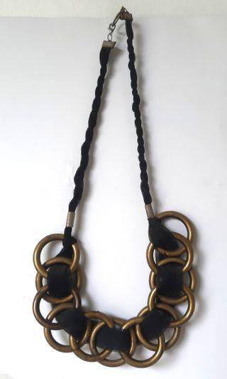 Kalung Etnik