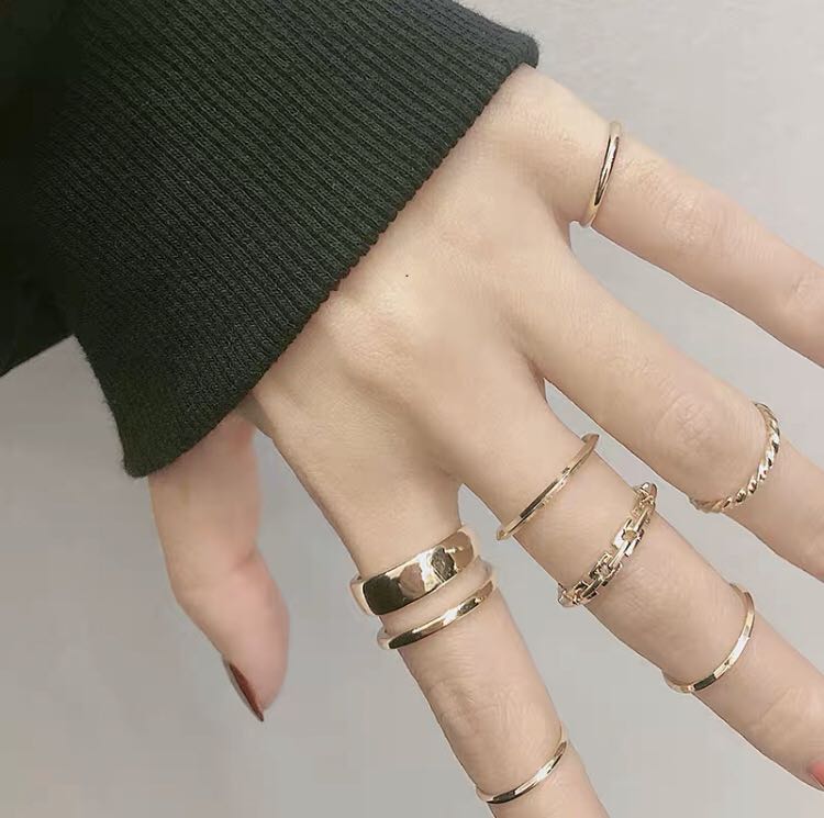 1014 tumblr basic tumblr minimalistic geometric egirl gold and sliver