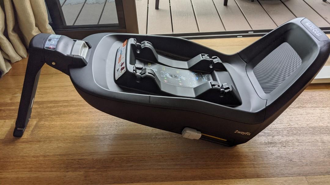 Two way outlet isofix base