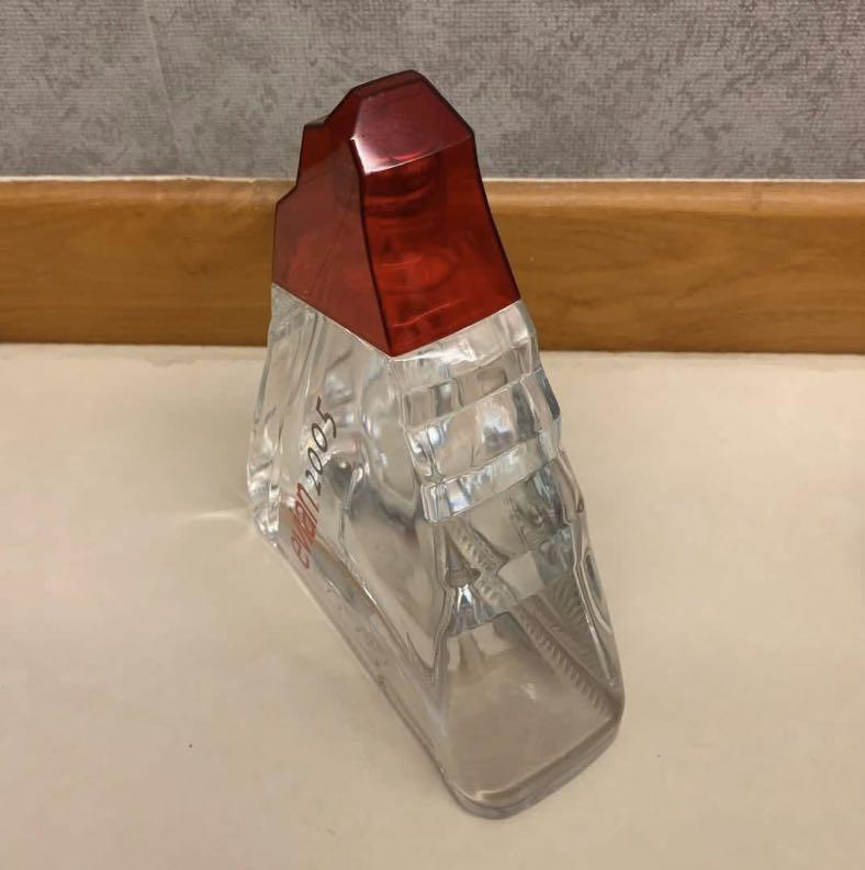 Evian Mountain Glass Bottle Limited Edition 2005, Food & Drinks