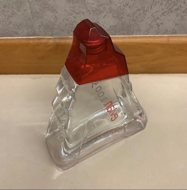 Evian Mountain Glass Bottle Limited Edition 2005, Food & Drinks