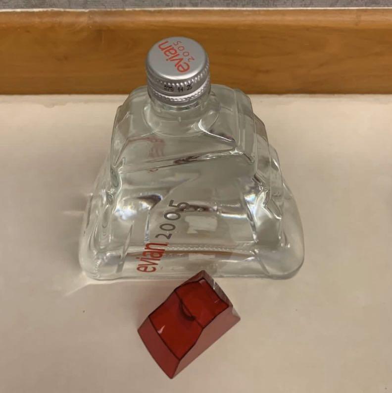 Evian Mountain Glass Bottle Limited Edition 2005, Food & Drinks