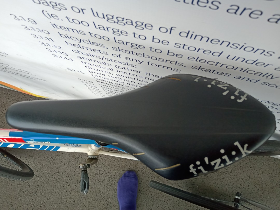 fizik r7 saddle review