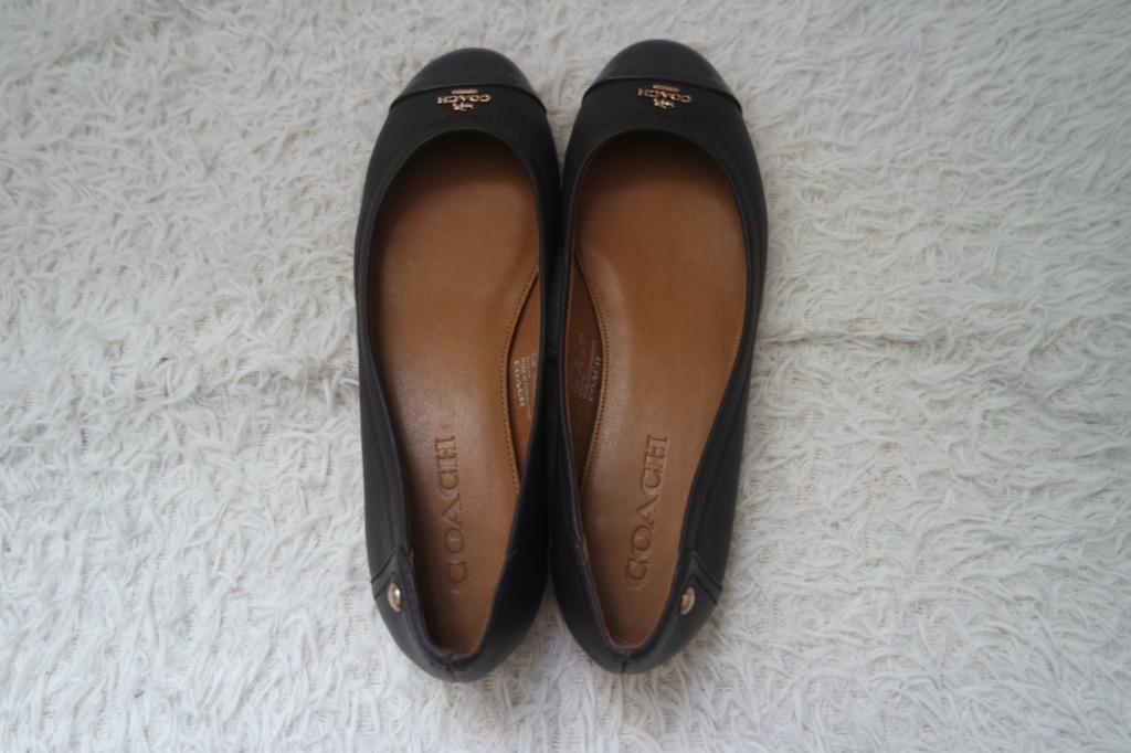 Coach pumps, Women's Fashion, Footwear, Flipflops and Slides on Carousell