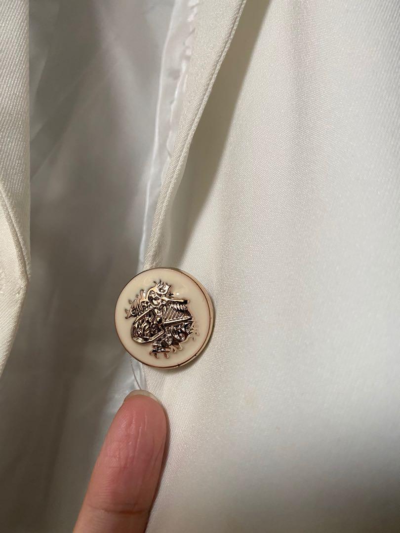 White Jacket (Category: Coats, Jackets and Outerwear) located in Miri. Submitted by hadtoletgo (Listing ID 286618623, Image 2). Description: Very lightly worn. However there are some stains due to being in the wardrobe for too long without any wear..