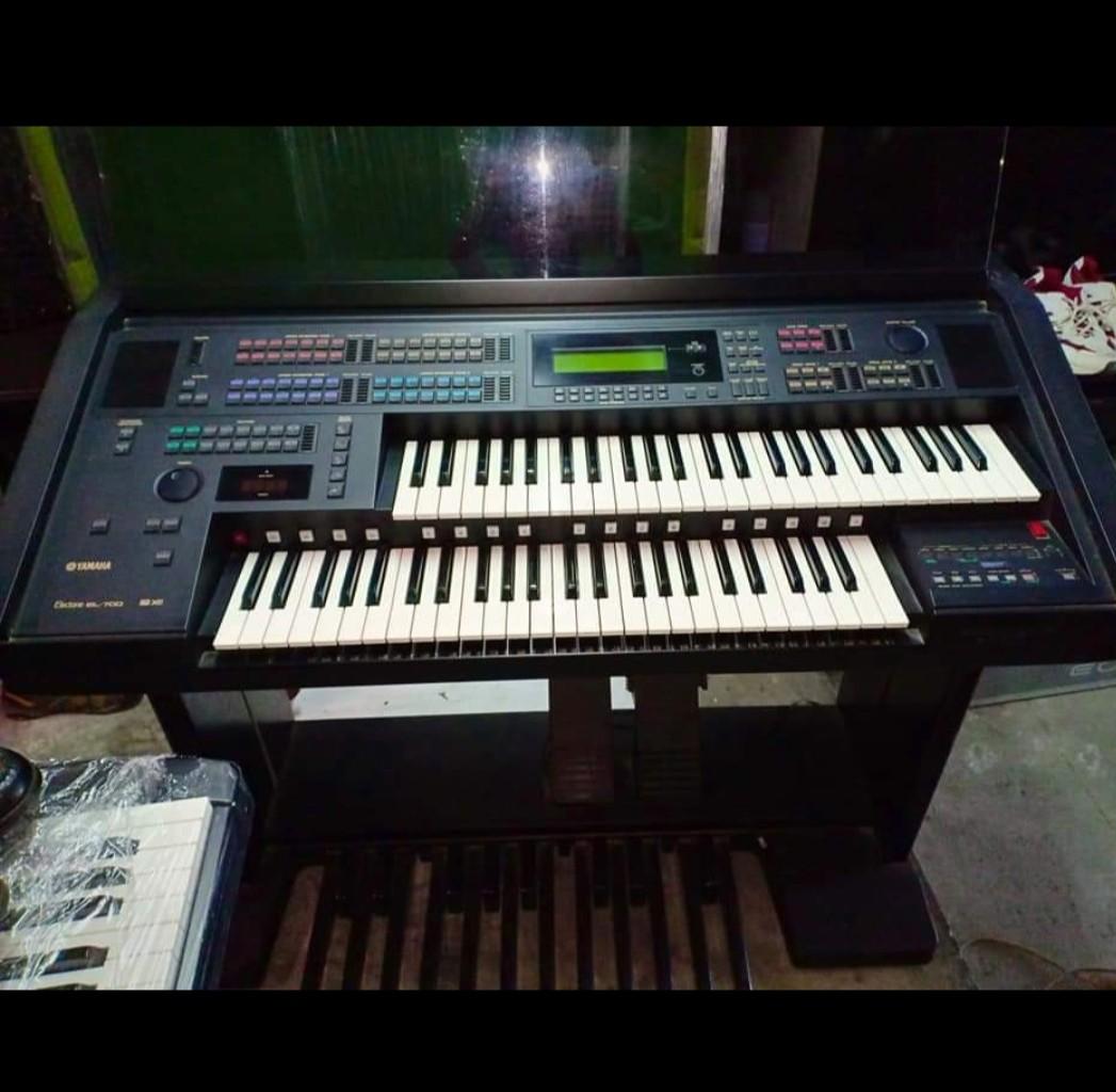 ヤマハ エレクトーン EL700 - 鍵盤楽器