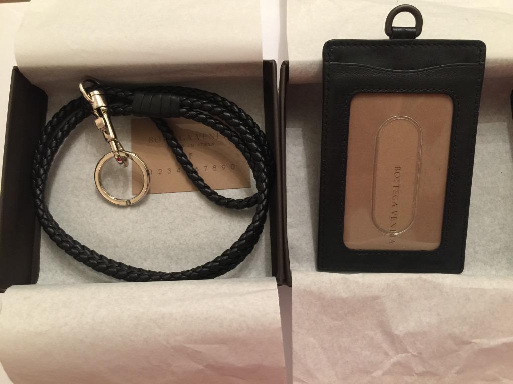 Bottega Veneta Leather Card Case with Strap, 名牌, 手袋及銀包