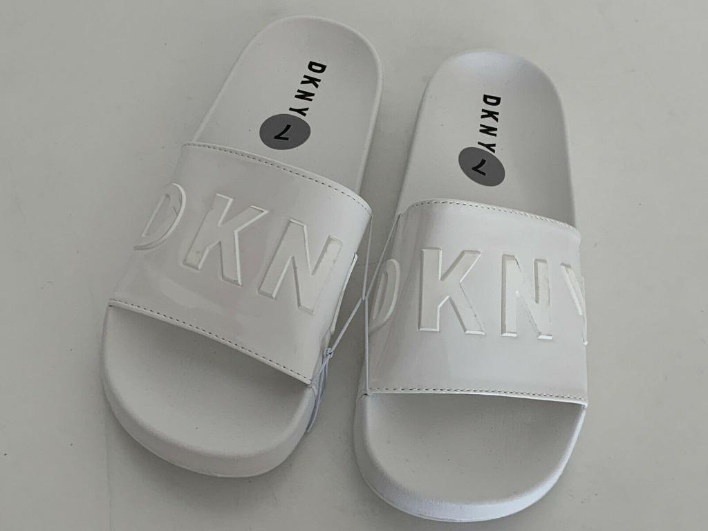Donna best sale karan slippers