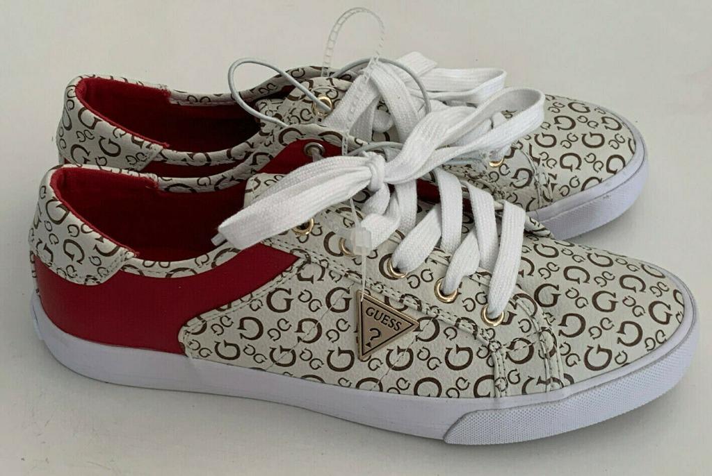 Guess shoes logo online
