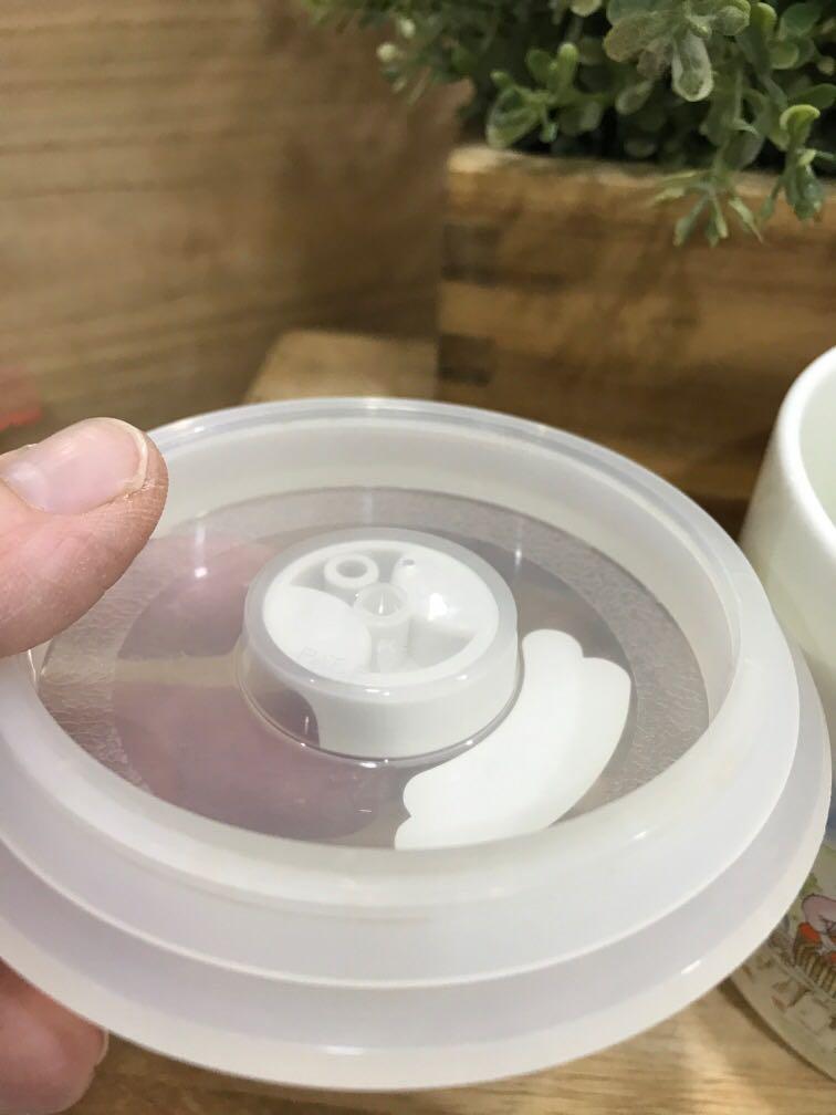 Rabbit story porcelain container, TV & Home Appliances, Kitchen ...