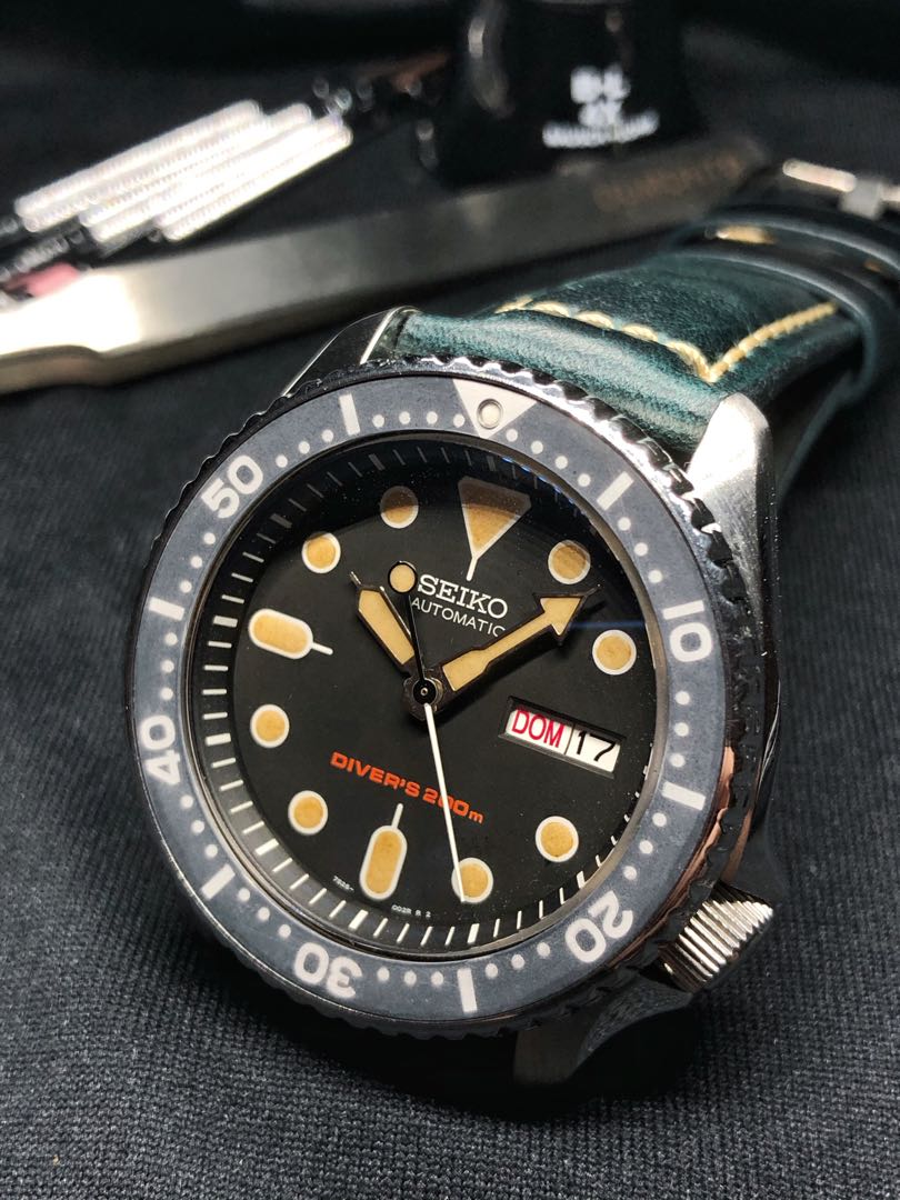 Seiko SKX007 Patina Mod Leather Strap, Men's Fashion, Watches &  Accessories, Watches on Carousell
