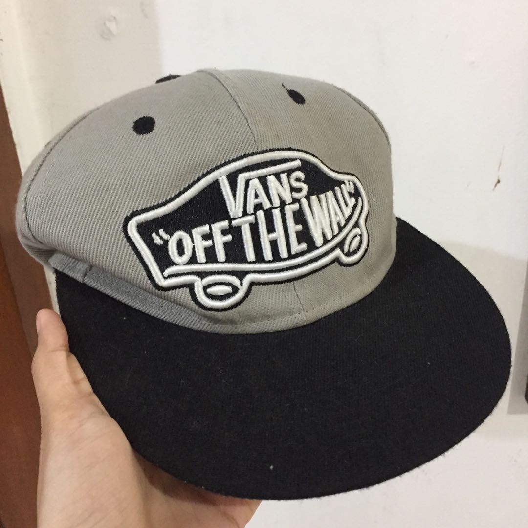 Topi Snapback Vans KW