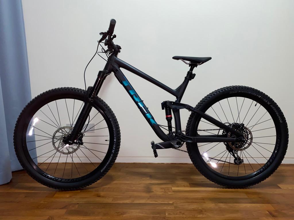 Trek Slash 8 Bicycles Pmds Bicycles Mountain Bikes On Carousell