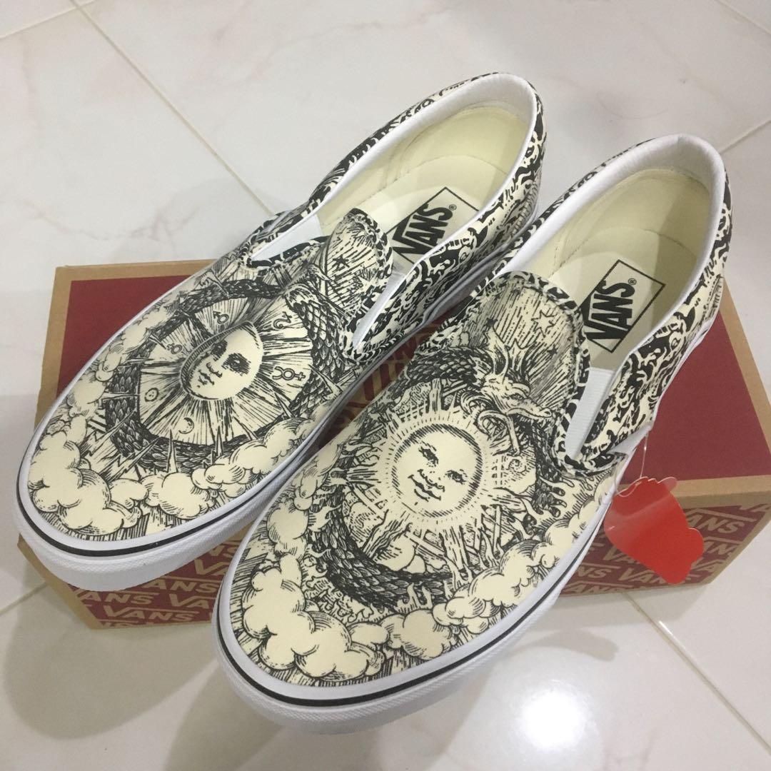 vans classic slip on ouroboros
