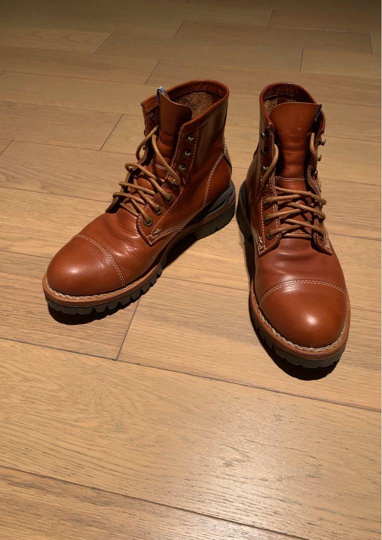 Visvim boots size 8 （分類：靴）位於 Hong Kong。 由 jmec631 提交（商品編號 286828605，圖片 1）。簡介： 舊版visvim boots （己停產） Size 8 99%new worn one time only (睇鞋底就知) 。