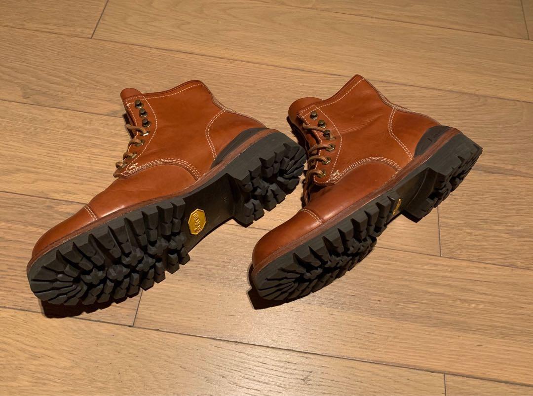 Visvim boots size 8 （分類：靴）位於 Hong Kong。 由 jmec631 提交（商品編號 286828605，圖片 2）。簡介： 舊版visvim boots （己停產） Size 8 99%new worn one time only (睇鞋底就知) 。