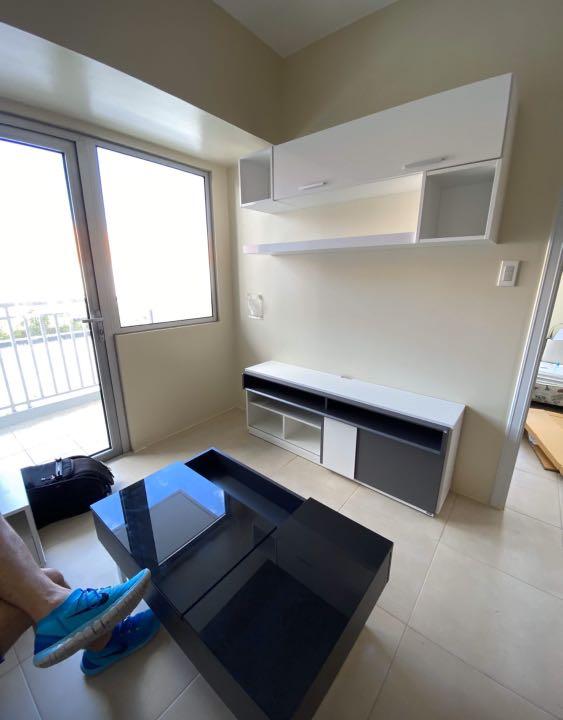 Avida Towers One Union Place Arca South (Category: Apartments & Condos) located in Taguig. Submitted by janhyds (Listing ID 286890794, Image 1). Description: 1 BR with Balcony Condo Unit For Rent 42 sqm With balcony Semi Furnished Direct owner All In!!!!!.