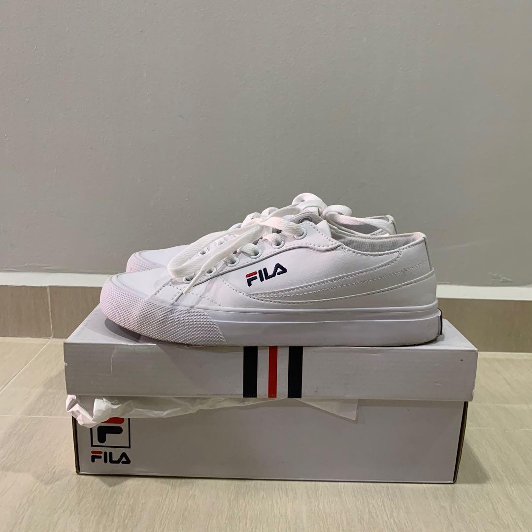 fila court shoes