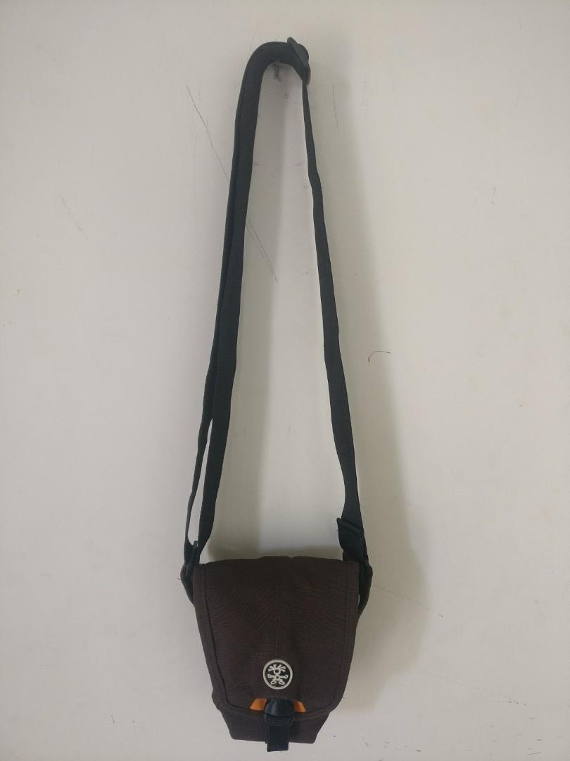 Crumpler small sling online bag