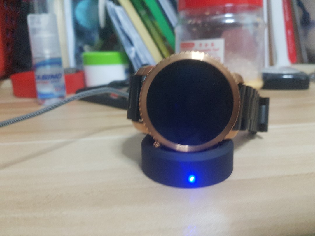 Fossil Smart Watch Mobile Phones Gadgets Mobile Phones Iphone Iphone X Series On Carousell