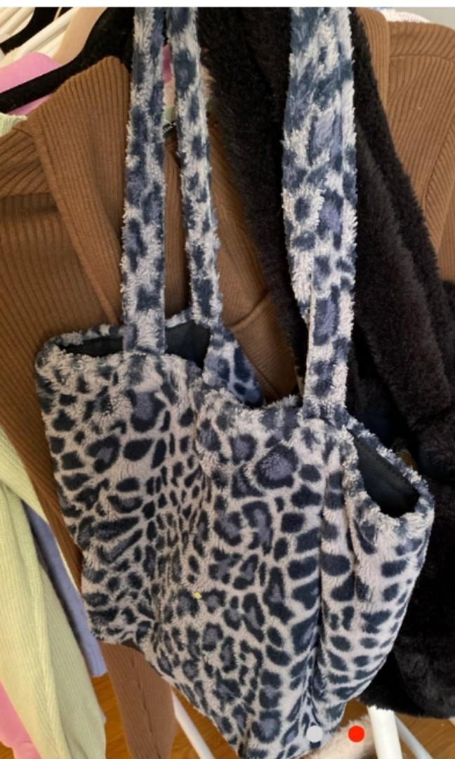 Brandy melville fuzzy bag deals