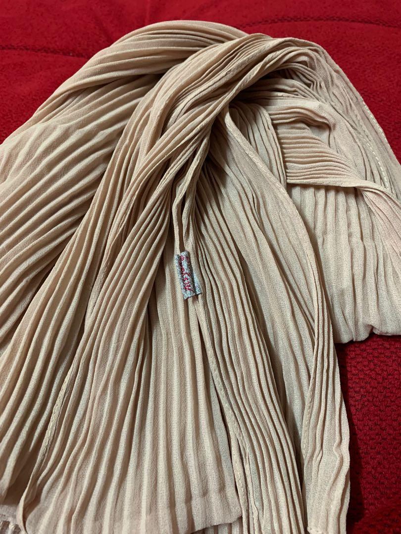 shawl nude colour