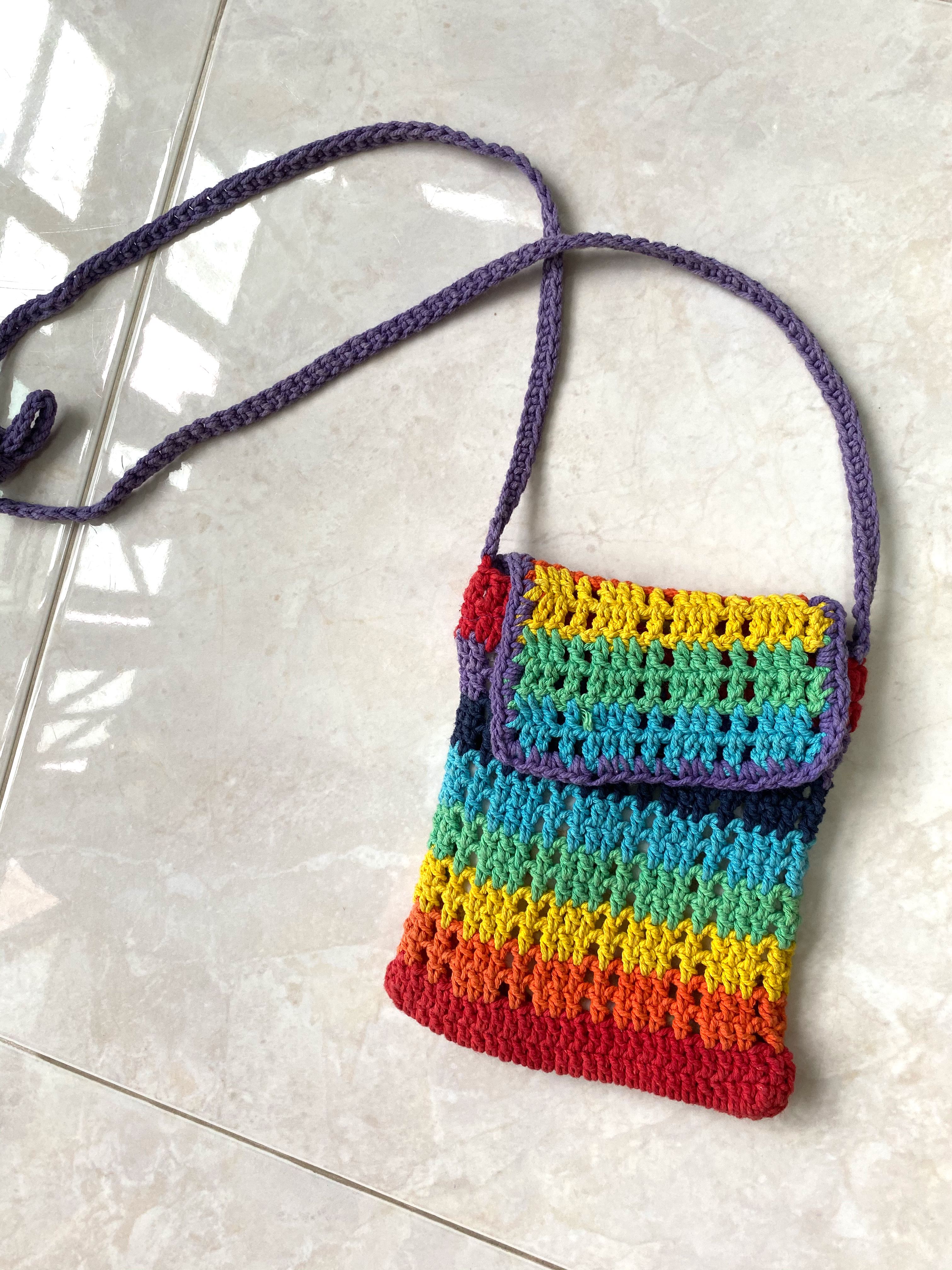 knitted sling bag