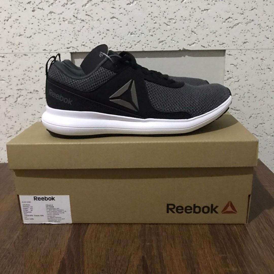 SEPATU REEBOK DRIFTIUM MEN DV9222