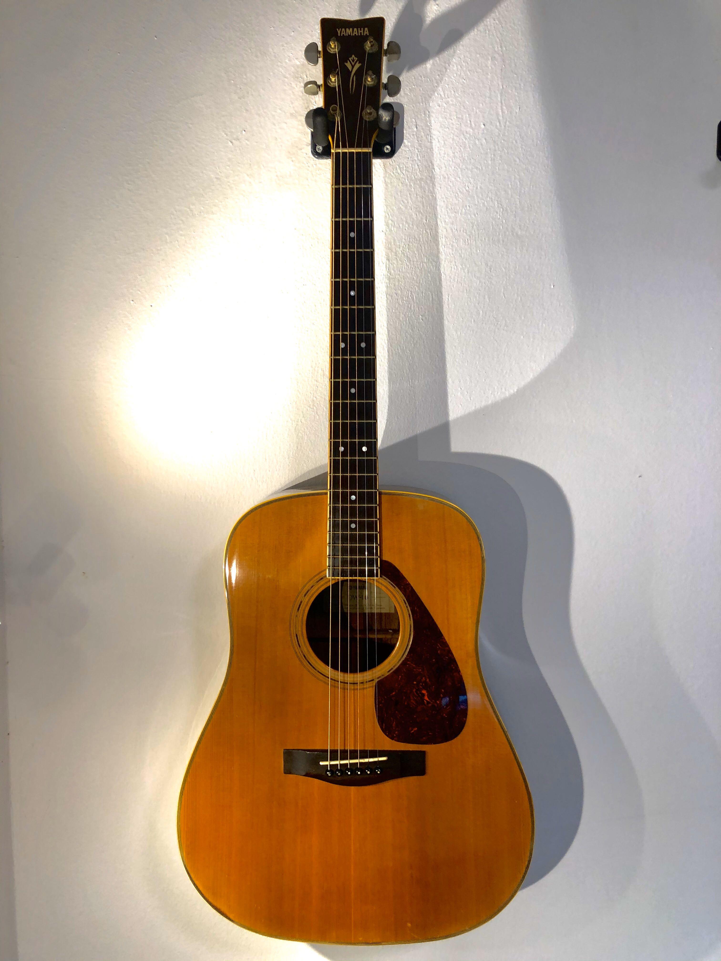 日本製造ヤマハアコースティックギター　DW-10 弦楽器