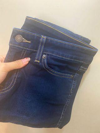 Levi’s Jeans 牛仔褲