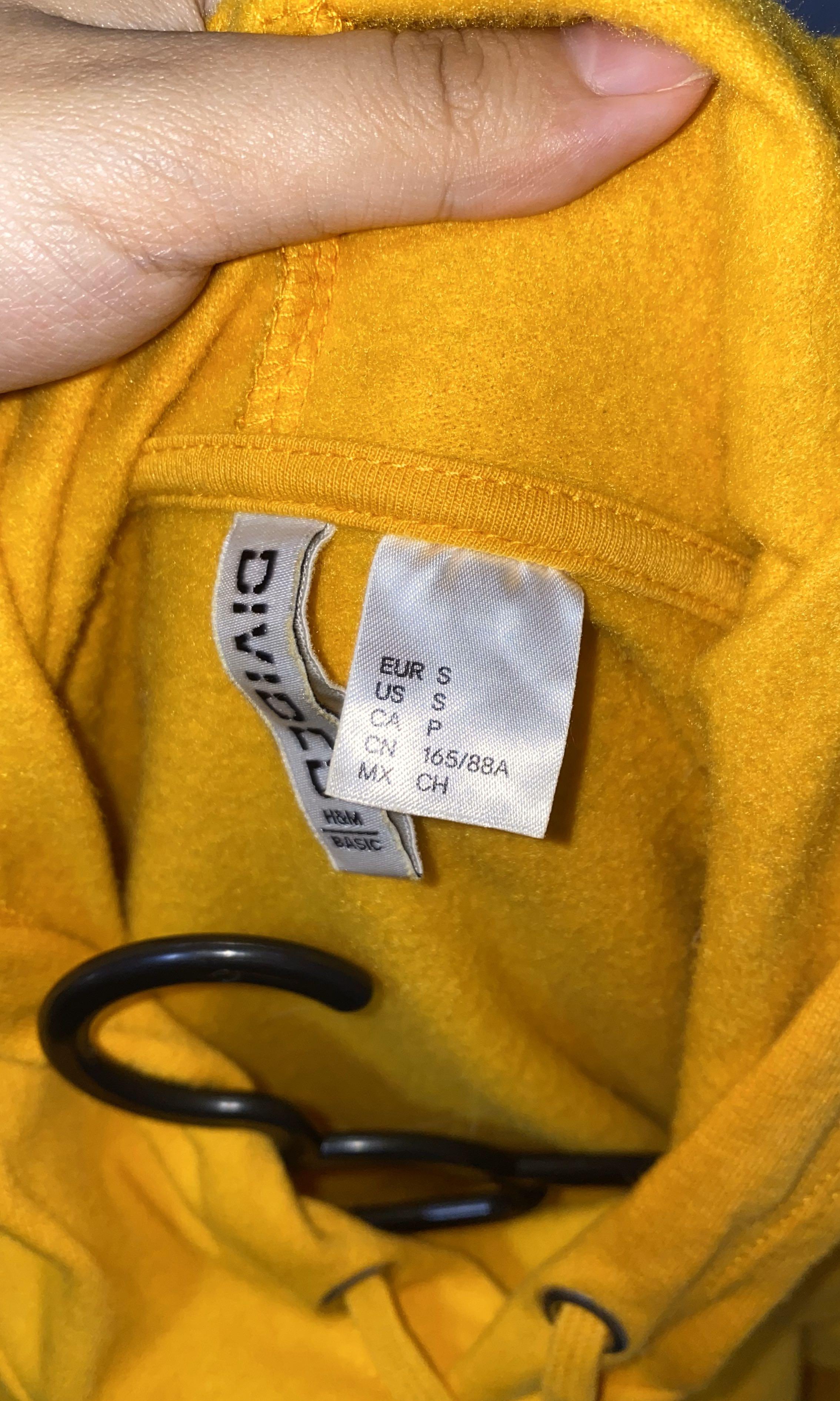 H&m yellow cropped hoodie top