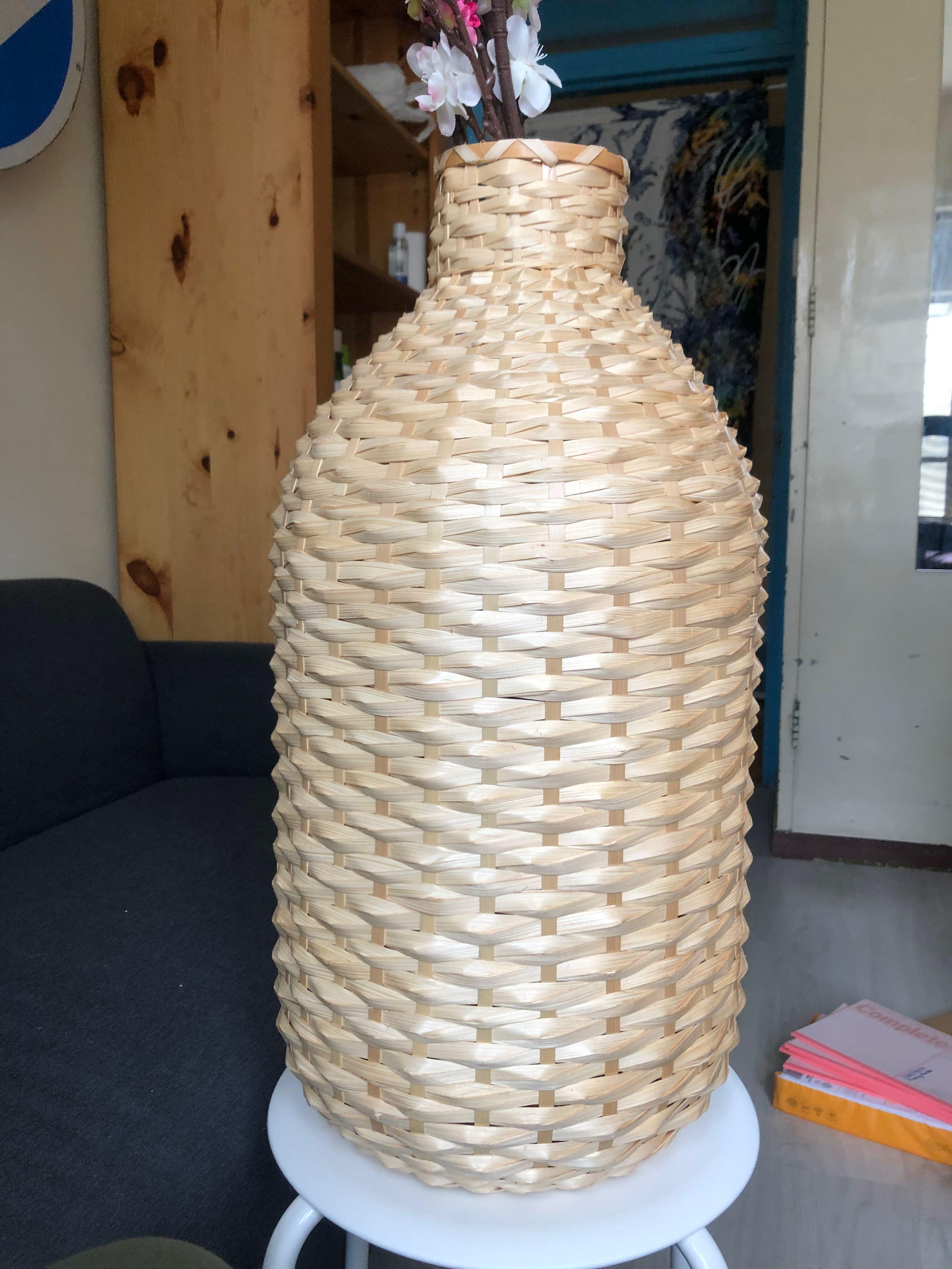 IKEA Tall Bamboo Vase Kaffebona + 2 artifical flower stalks, 傢俬＆家居, 園藝