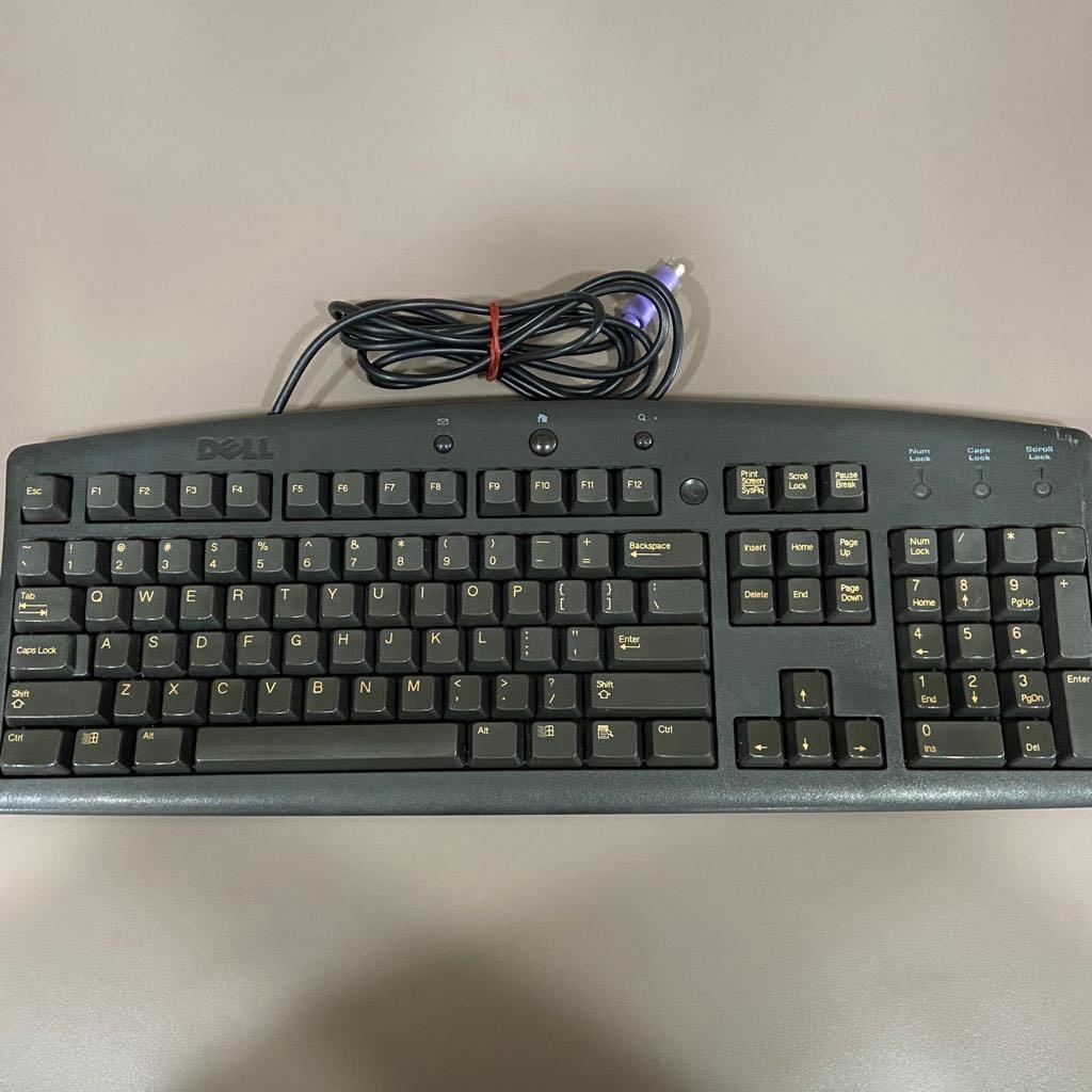 Used PS/2 and USB connector Keyboard, Computers & Tech, Parts