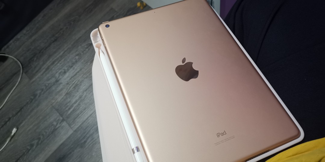 iPad 7th gen 32gb gold WIFI fixed price