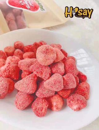 Dried strawberries 100g Rm 25 ONLY!!!