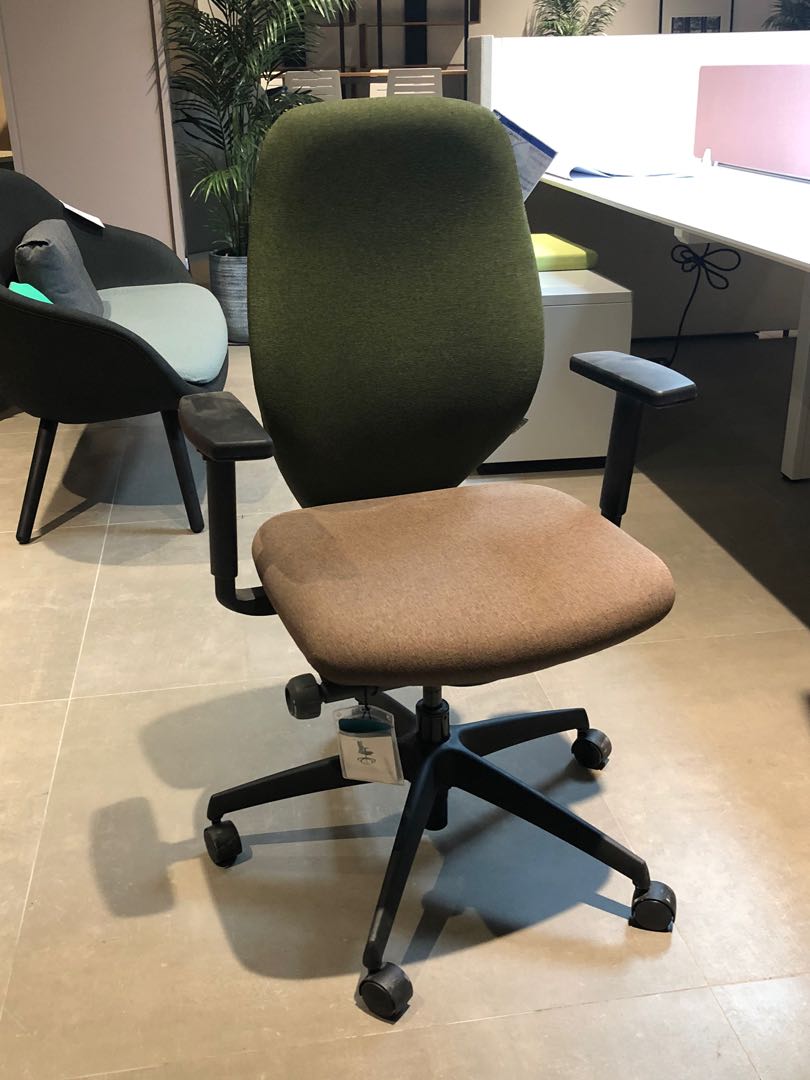Boss Design Office Chair Furniture Tables Chairs On Carousell