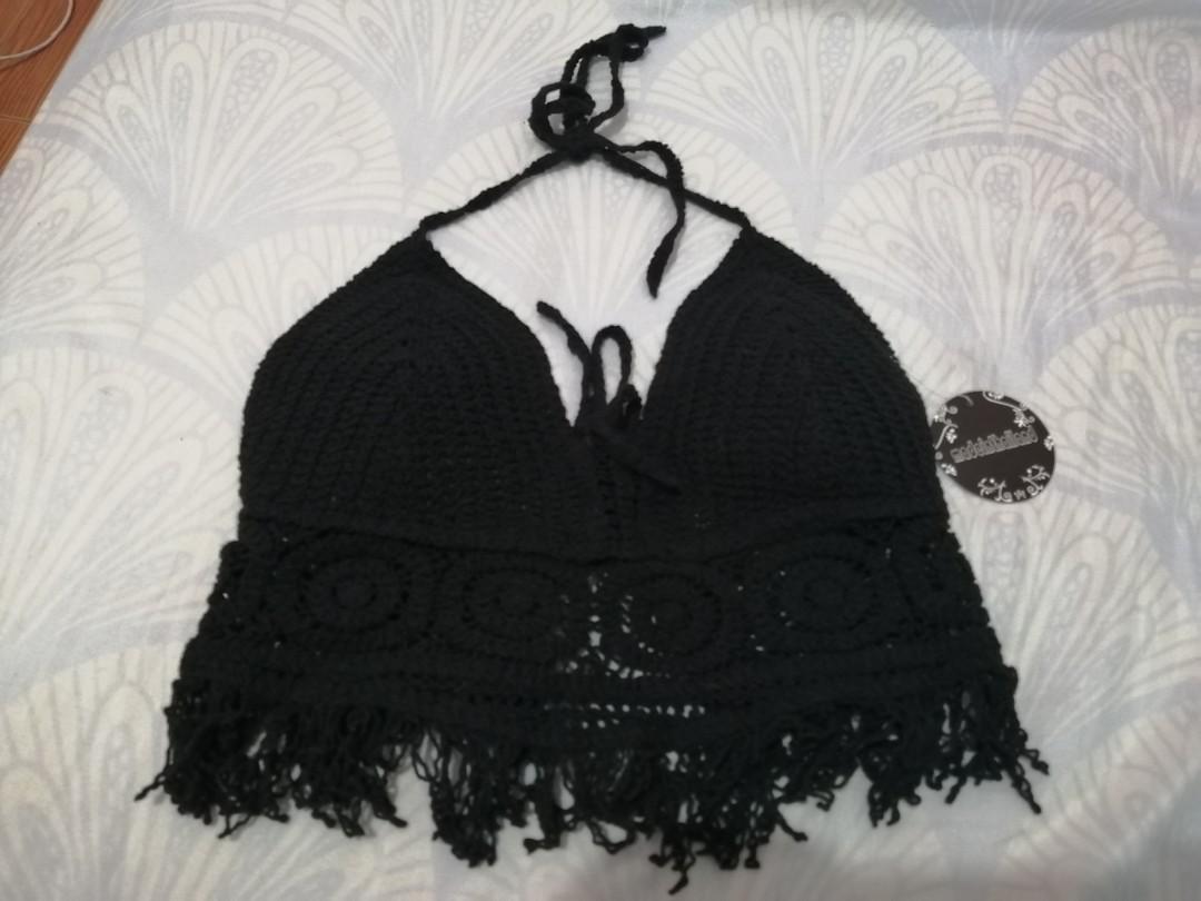 Bralette crochet (Category: Sleeveless) located in Valenzuela. Submitted by hellopinky1 (Listing ID 287312343, Image 2). Description: 🔹Brand new with tag 🔹Crochet brallete tie back.