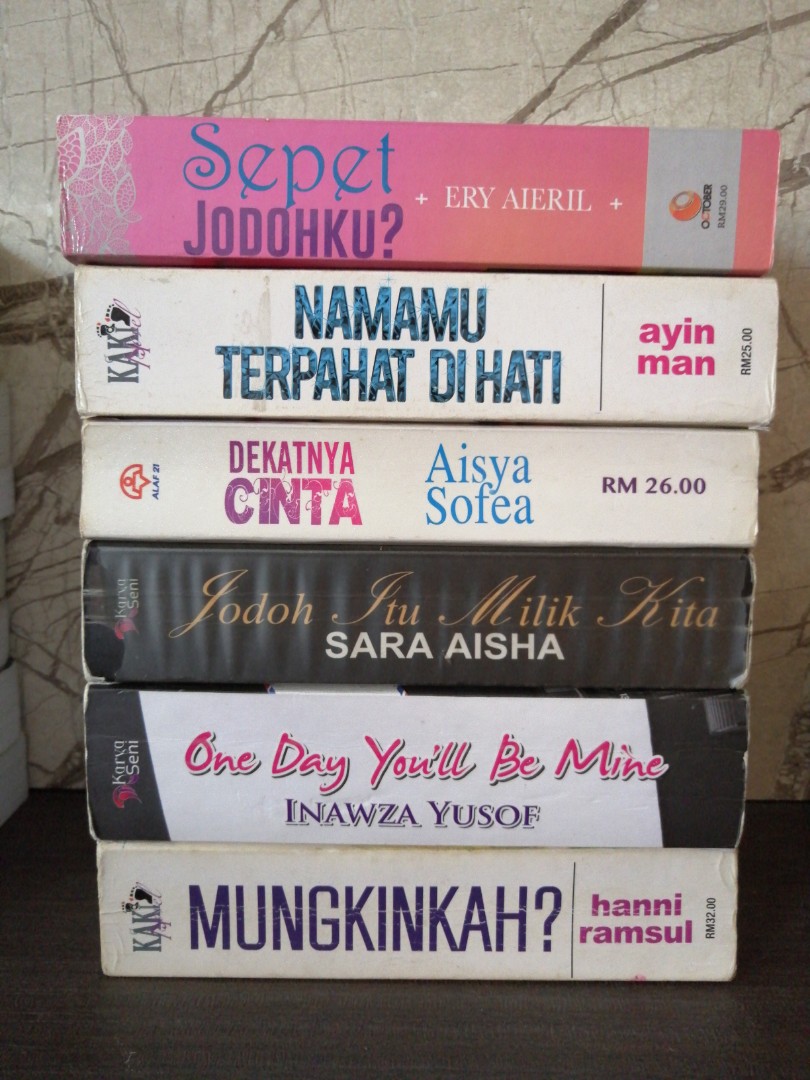 Novel Melayu, Hobbies & Toys, Books & Magazines, Storybooks on Carousell