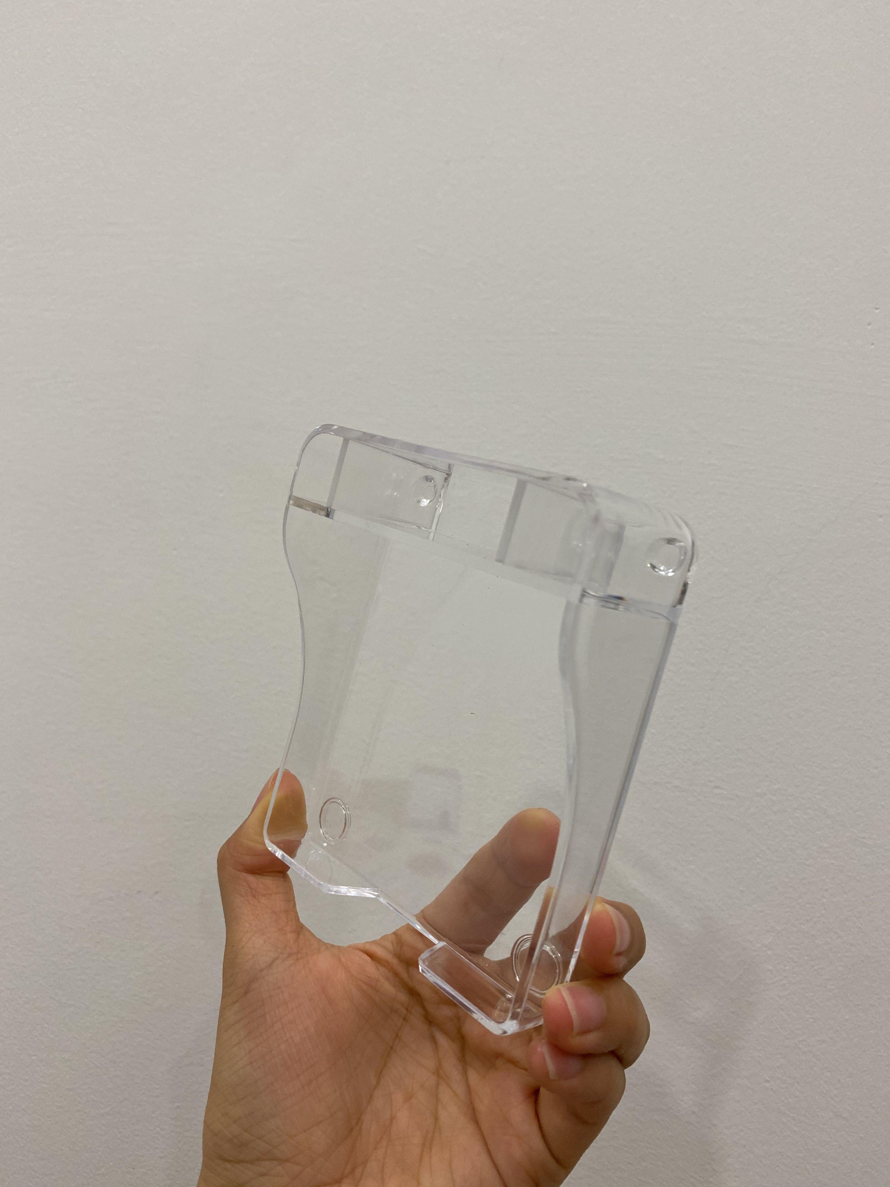 Transparent Casing for Notepad/Sticknote (Category: Stationery & School Supplies) located in Kuala Lumpur. Submitted by weiwei_2020 (Listing ID 287343543, Image 1). Description: •TRANSPARENT CASING• 👉🏼 For Notepad/ Stickpad 👉🏼 Selling for RM6 (used but good condition) 👉🏼 P/S: The last picture is just for illustration only on how you can use the transparent casing wisely 😍 👉🏻 you can whatsapp message me for more information, picture/video