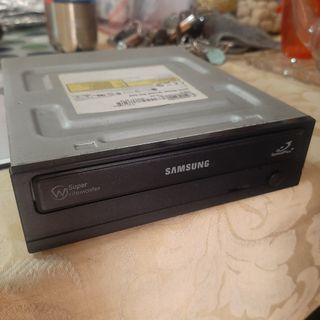 (Category: ) located in . Submitted by gloshopsg (Listing ID 287393226, Image 1). Description: .
