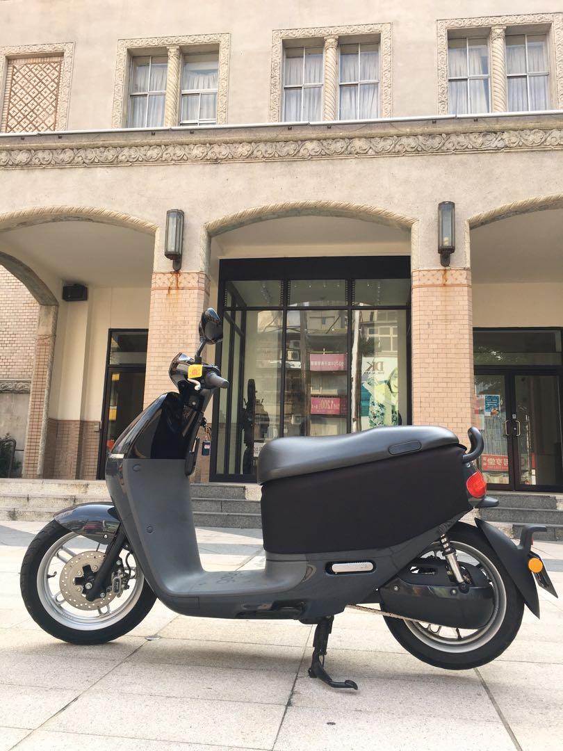睿能19年gogoro 2熱銷電動環保機車 機車 電動機車在旋轉拍賣