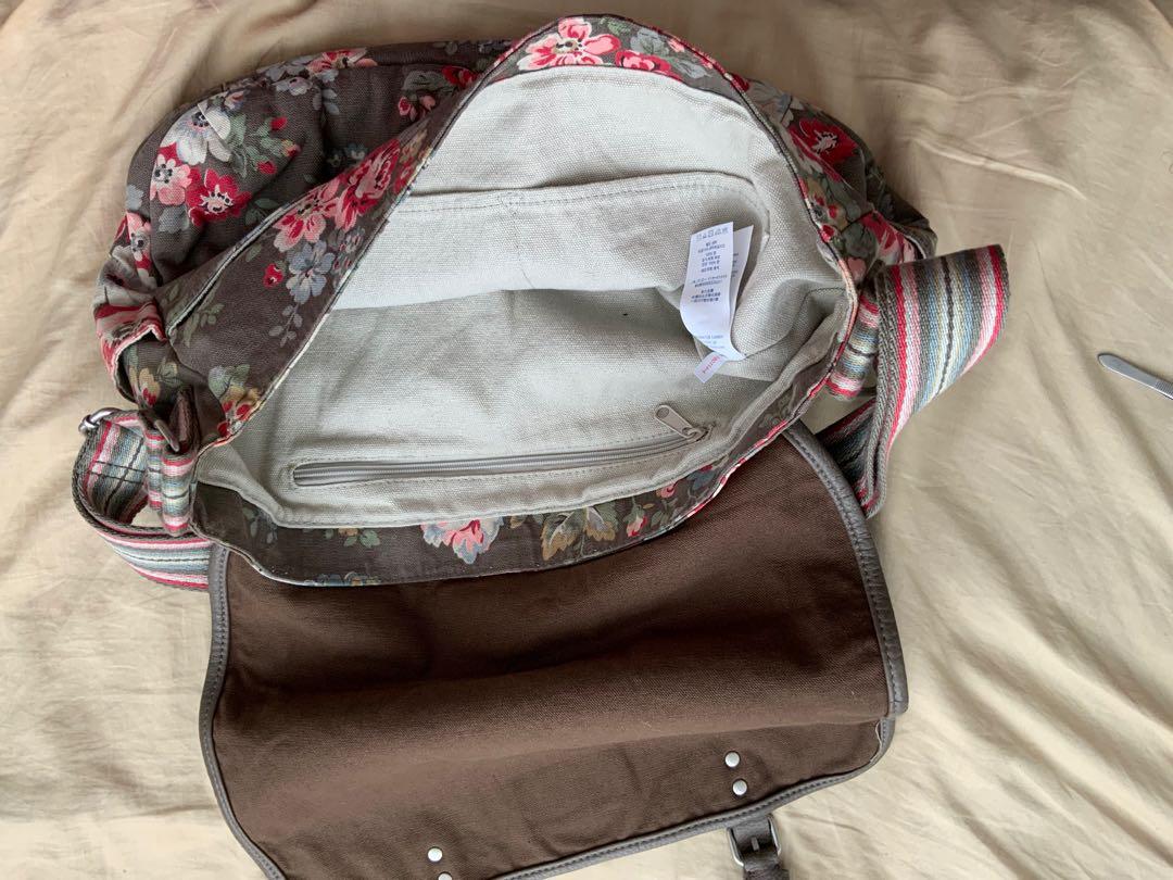 Cath Kidston Pembridge Rose Cotton Saddle bag (Category: Cross-body Bags) located in Marikina City. Submitted by ramoel (Listing ID 287364652, Image 3). Description: https://www.amazon.co.uk/Cath-Kidston-Cotton-Saddle-Pembridge/dp/B00NHQHWXW.