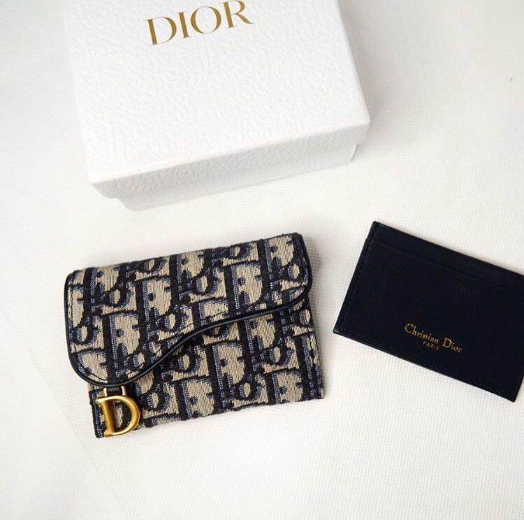 Christian dior wallet price outlet