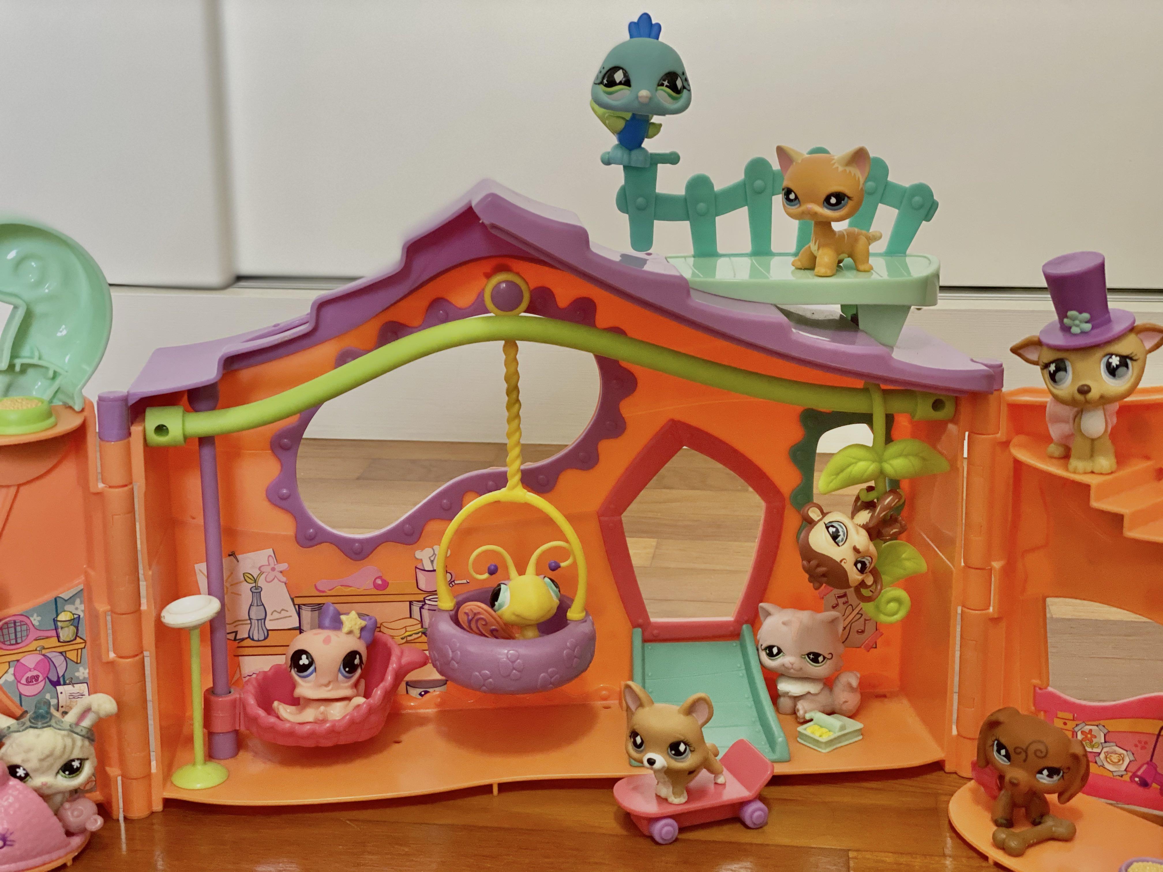 Littlest Pet Shop house and bakery + Limited edition pet, Babies & Kids