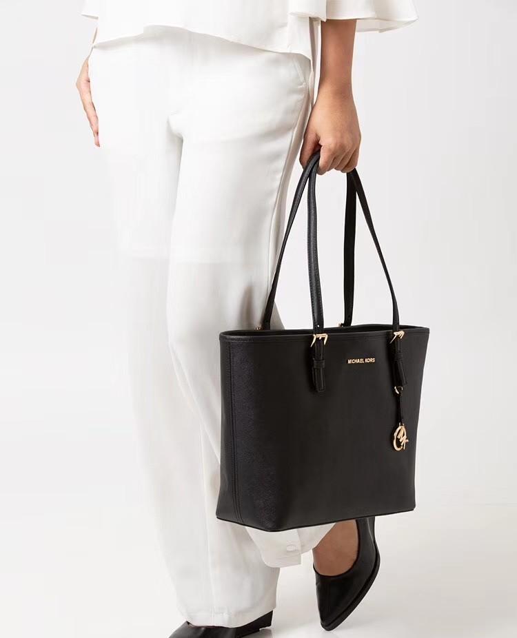 jet set travel medium tote